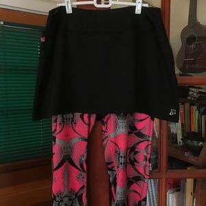 XL SkirtSports Lotta Breeze Capri Skirt